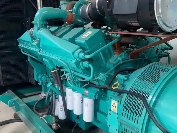 湘西更换100kW柴油发电机组机油时，需要注意哪些事项？